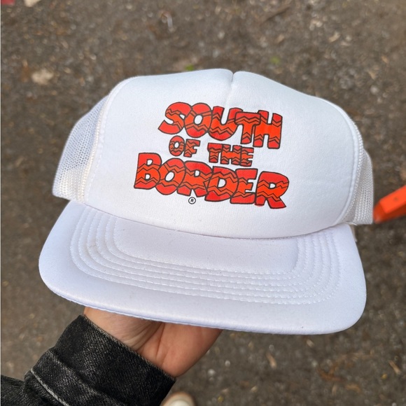 Vintage SOUTH OF THE BORDER trucker hat mesh foam white - Picture 1 of 6